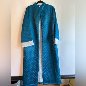 MORGAN TAYLOR INTIMATES ROYAL BLUE PATTERN WITH POCKETS TASSEL ZIP UP ROBE LARGE